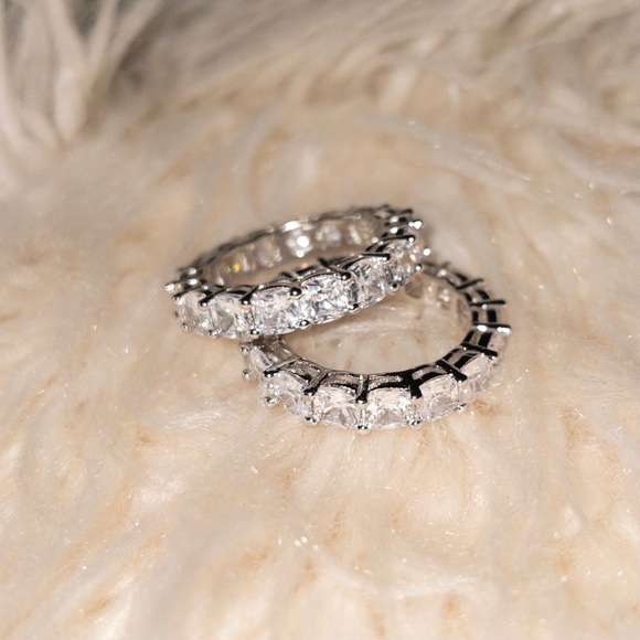 Waterproof Tarnish Proof S925 Silver Diamond Ring - Picture 4 of 7